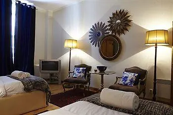 فندق مبيت وإفطار Casa De Santos 3*